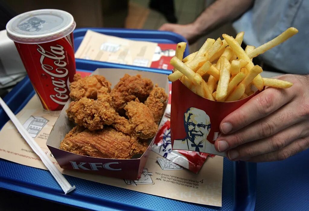 Фаст фуд kfc. Блюда из кфс. Кушать kfc. Кушать kfc. Кфс андижан.