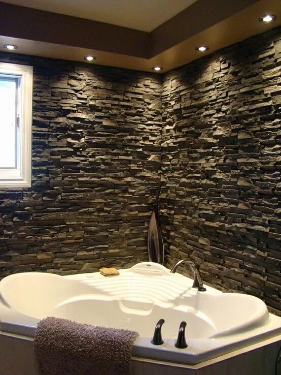 Отделка ванной комнаты камнем. Ванная отделка камнем. Ванная отделанная камнем. Отделка ванной комнаты искусственным камнем.
