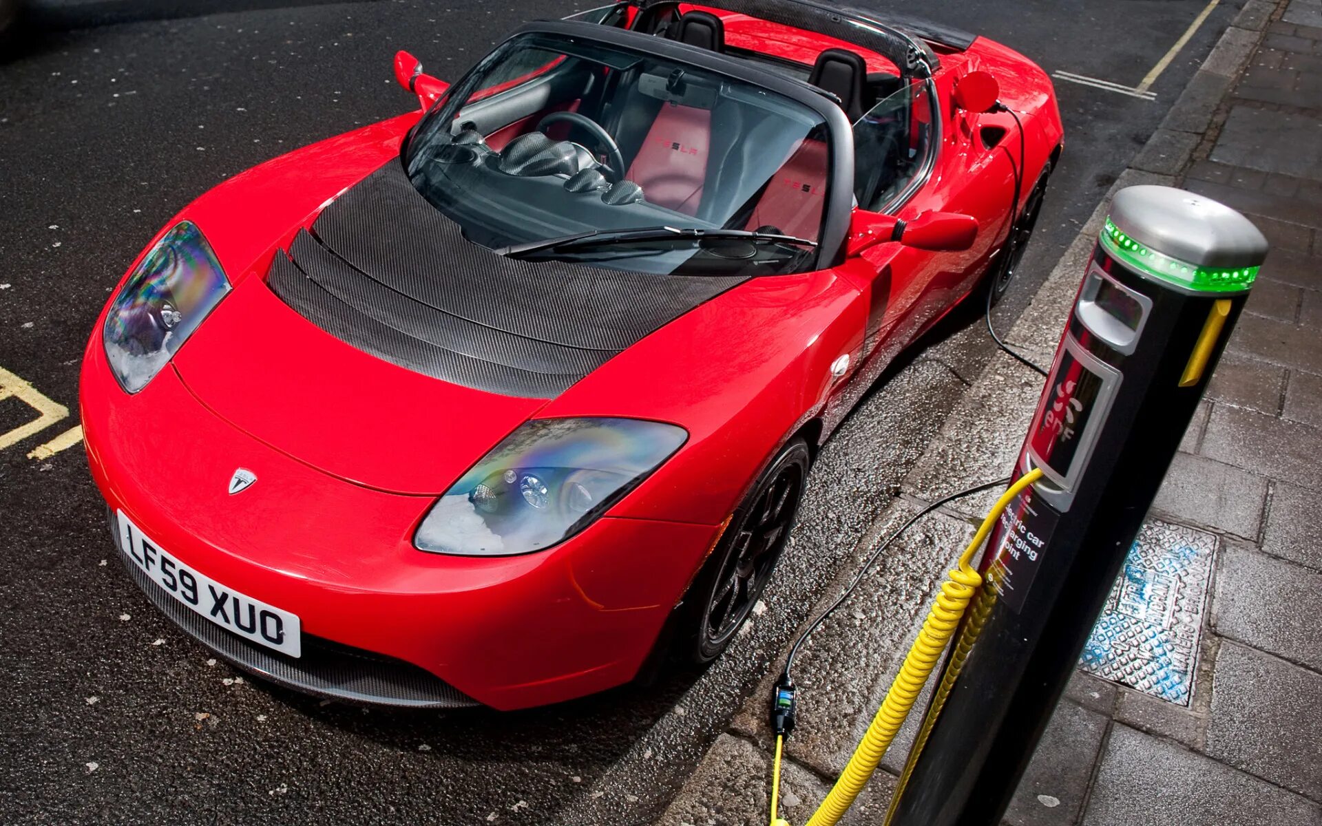 Tesla Roadster 2010. 2010 Tesla Roadster Sport. Tesla Roadster 2011. Tesla Roadster Sport 2011.