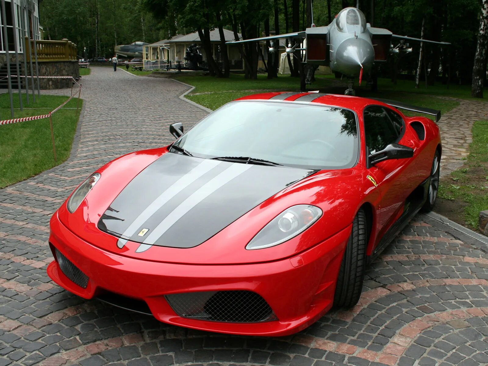 Для данного автомобиля любая. Ferrari f430. Ferrari (Феррари) f 430. Ferrari f430 Tuning. Ferrari 430 Scuderia.