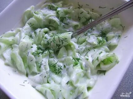 Салат из огурца со сметаной калорийность