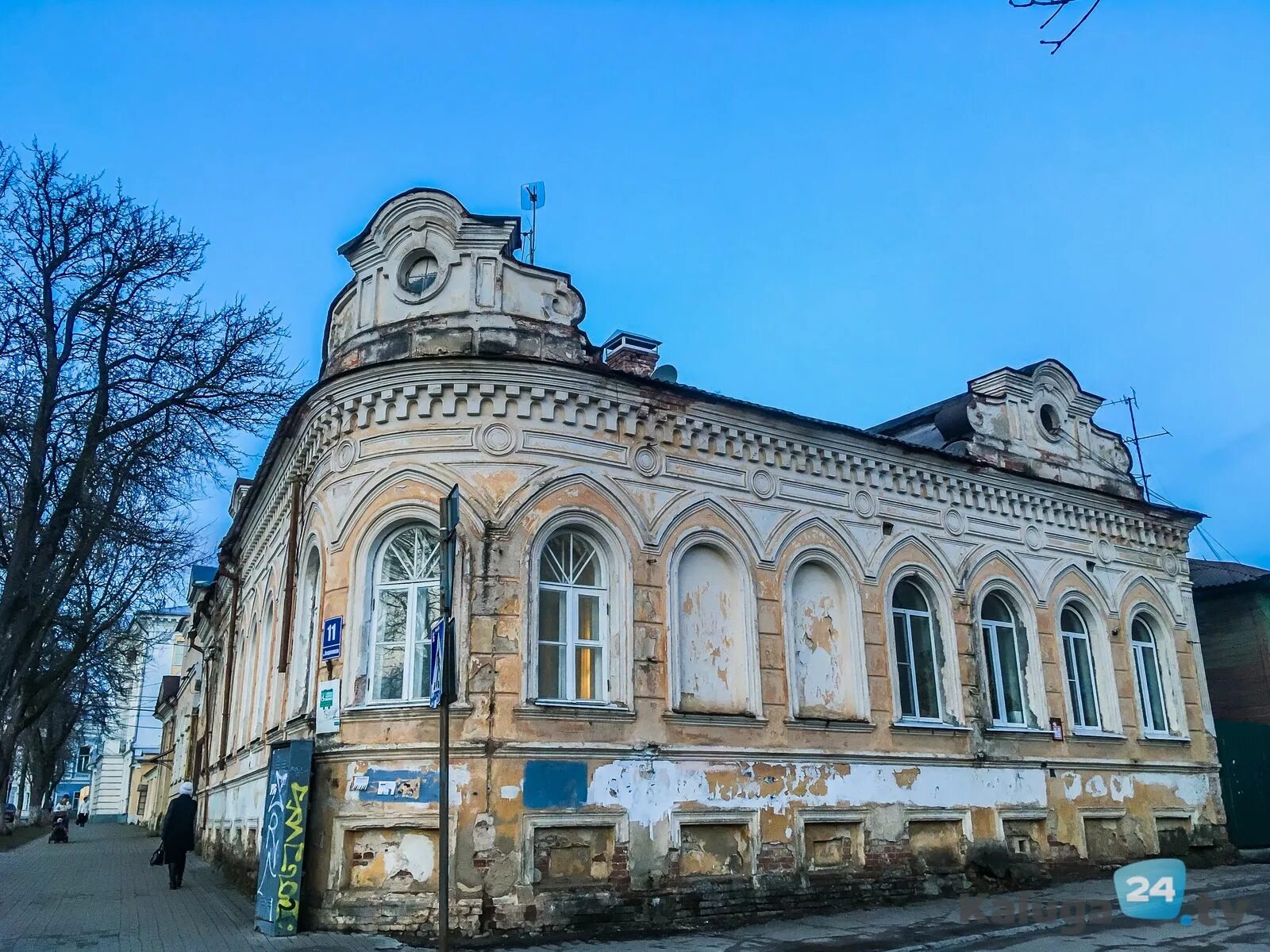 Особняк купца Теренина Калуга. Дом купца Пешехонова Сарапул. Киров особняк купчихи. Дом купца Одинцова Павловск.