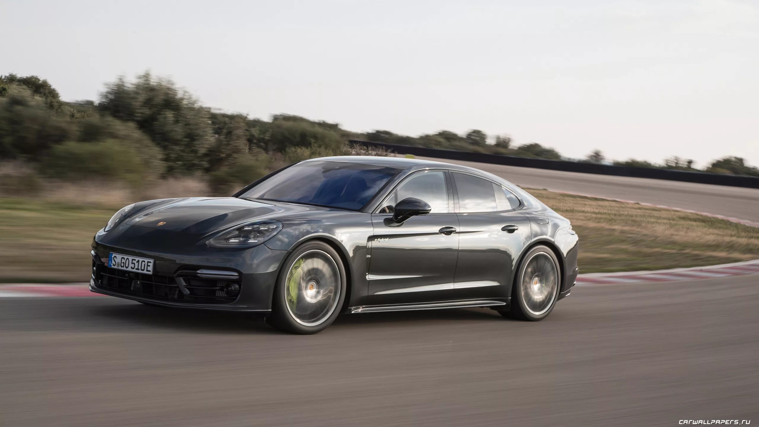 Турбо гибрид. Porsche Panamera 2022. Porsche Panamera Turbo s e-Hybrid. Порше Панамера турбо s 2022. Порше Panamera 2022.