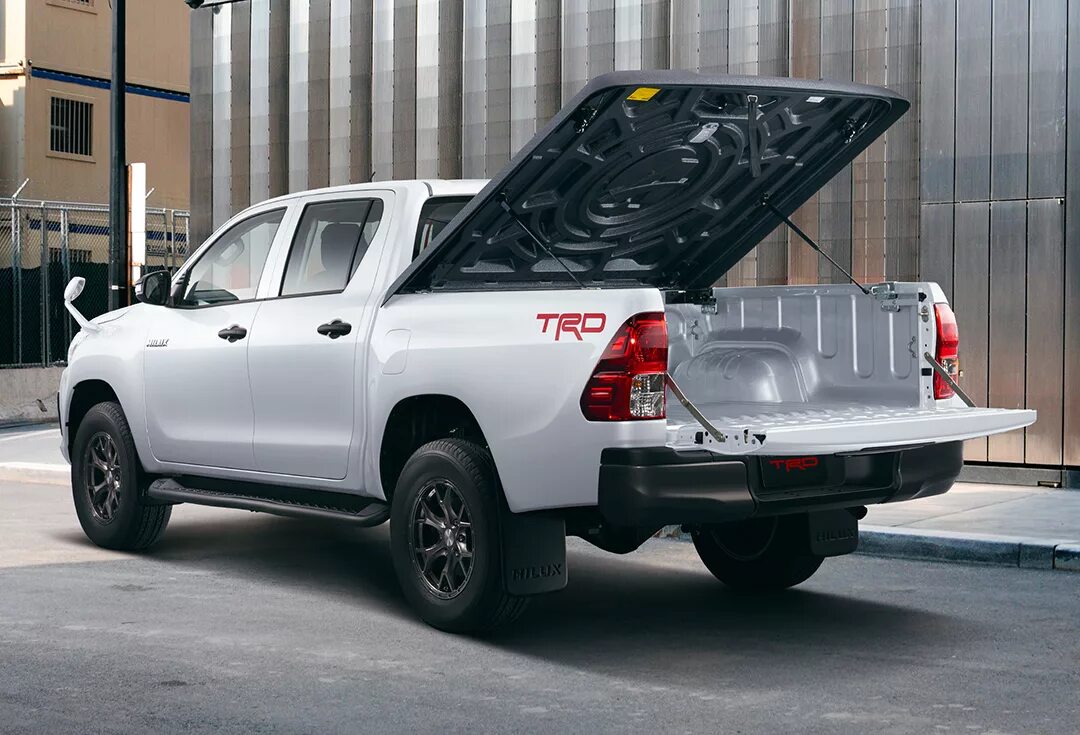 Куплю тойота хайлюкс цена. Toyota Hilux TRD. Тойота Хайлюкс TRD. Toyota Hilux 125. Toyota Hilux gun125.