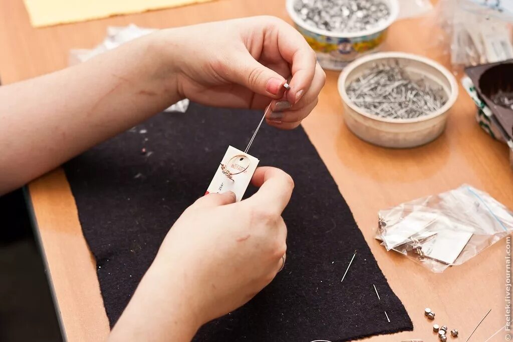 розочка из ленты. проверенный способ как сделать. как сделать лизун рецепт. отк ювелирных изделий. клей удаляем с поверхности.