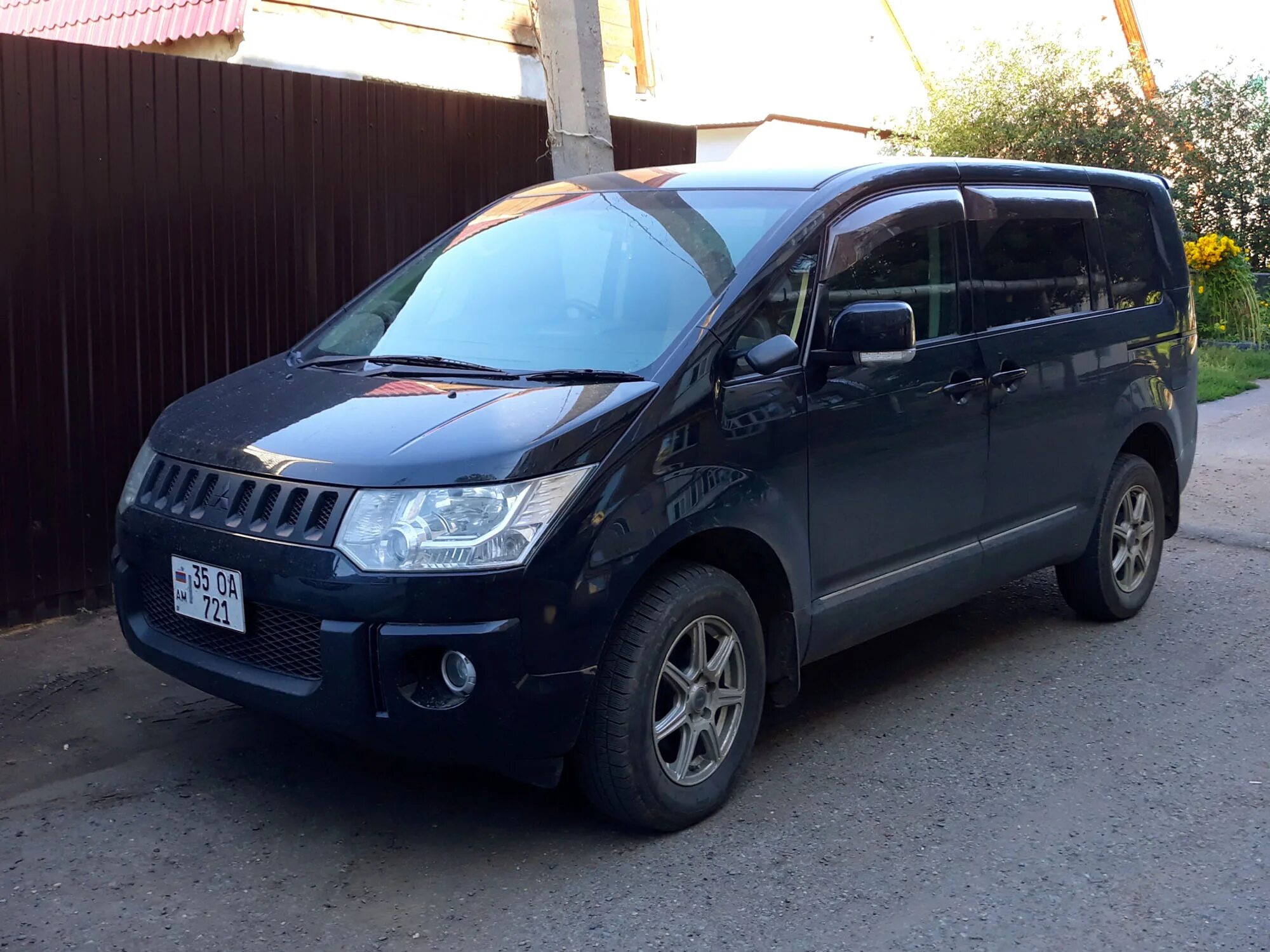 Mitsubishi Delica d5. Mitsubishi Delica d4. Мицубиси Делика д2 2011. Mitsubishi Delica d5 2017.