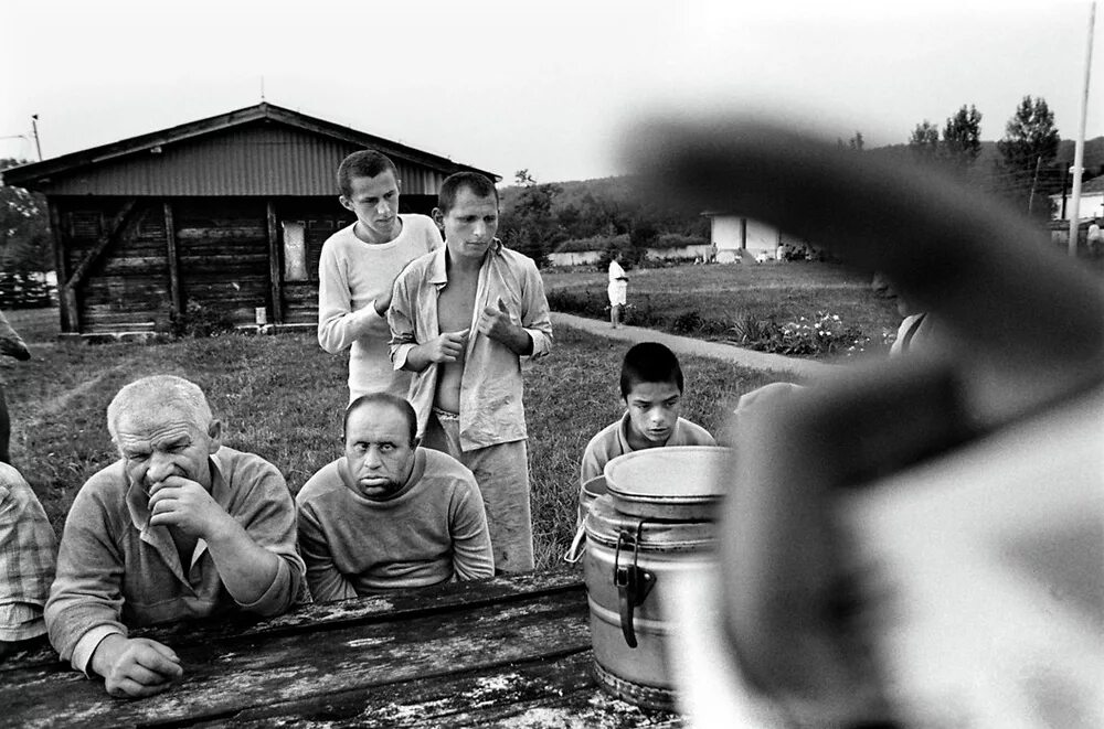 Психиатрические больницы 30 годов. Фотопроект Джордж Джорджиу. Психиатрические больницы Сербии 1. Психиатрические больницы США.