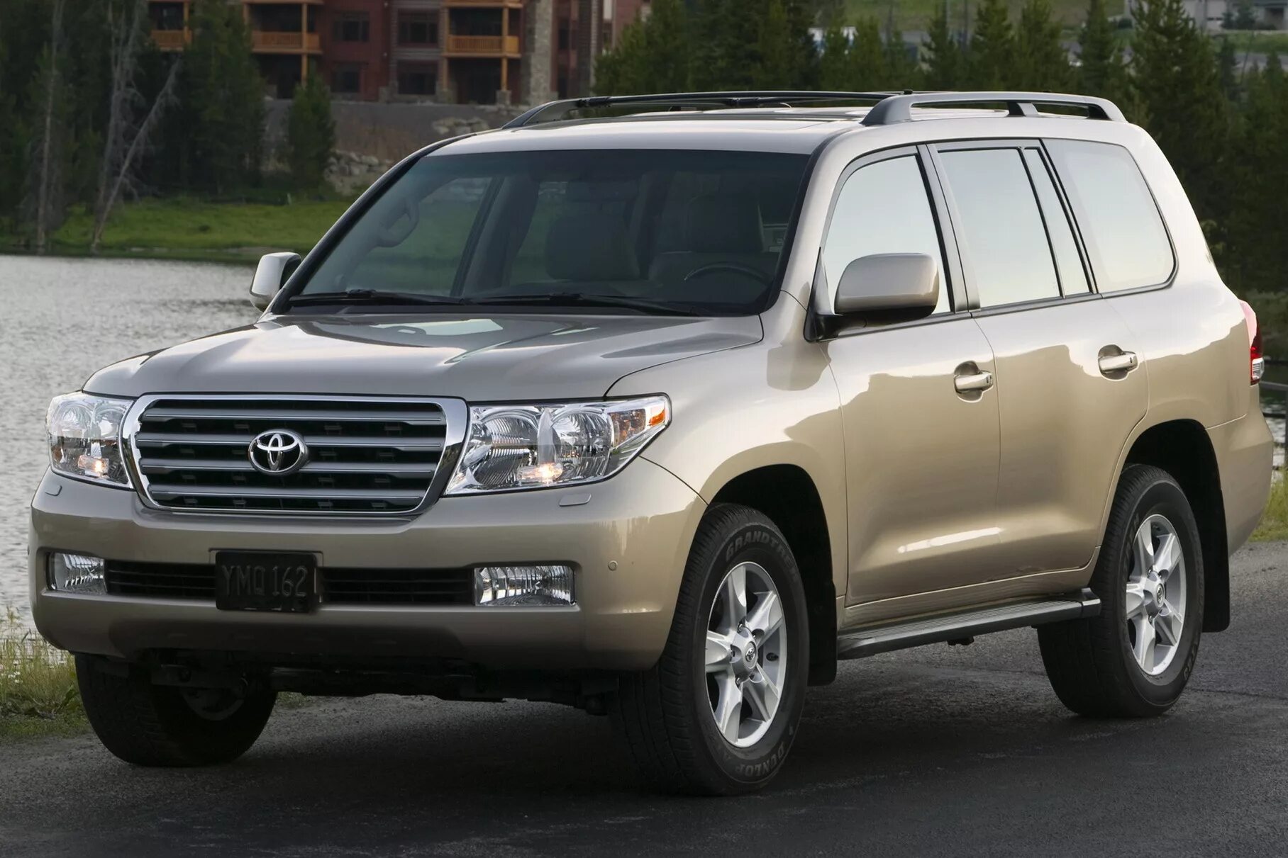 Toyota Land Cruiser 300 2008. Тойота ленд Крузер и Тойота хайлендер. Крузак 2006. Toyota Sequoia и Land Cruiser 300.