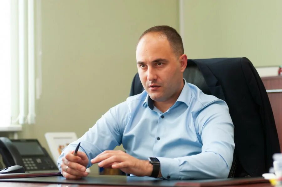 Директор жби соболева. Директор жби. Жби 3 генеральный директор. Зжби 7 директор. Директор жби.