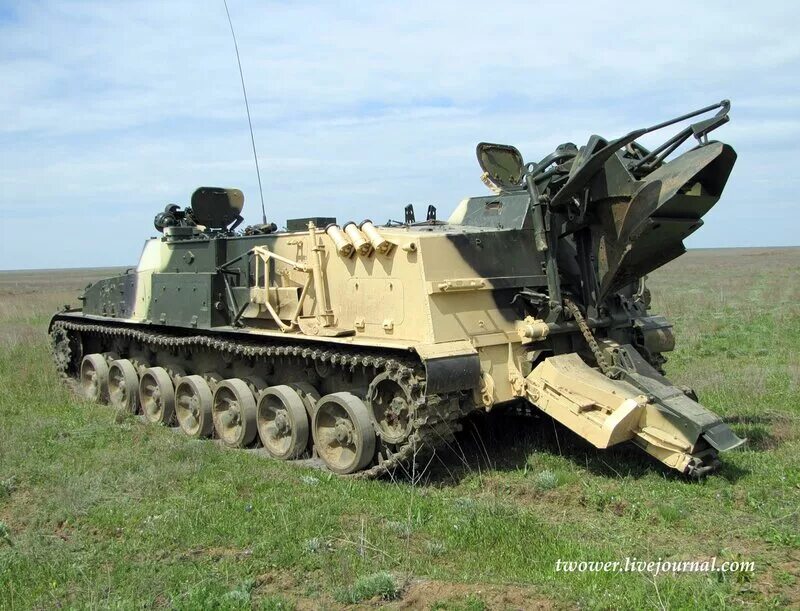 терминатор боевая машина поддержки танков. бмпт терминатор 3. зенитный ракетный комплекс (зрк) «сосна». гмз-3 (гусеничный минный заградитель — 3). гмз-3 гусеничный минный.
