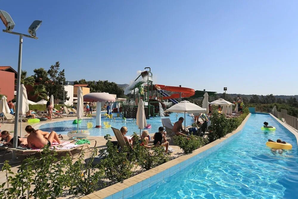 Aqua village. Aqua Sol Кипр. Aqua Sol Water Park Resort. Aqua Sol Holiday Village Water Park. Кипр Холидей Виладж Пафос.