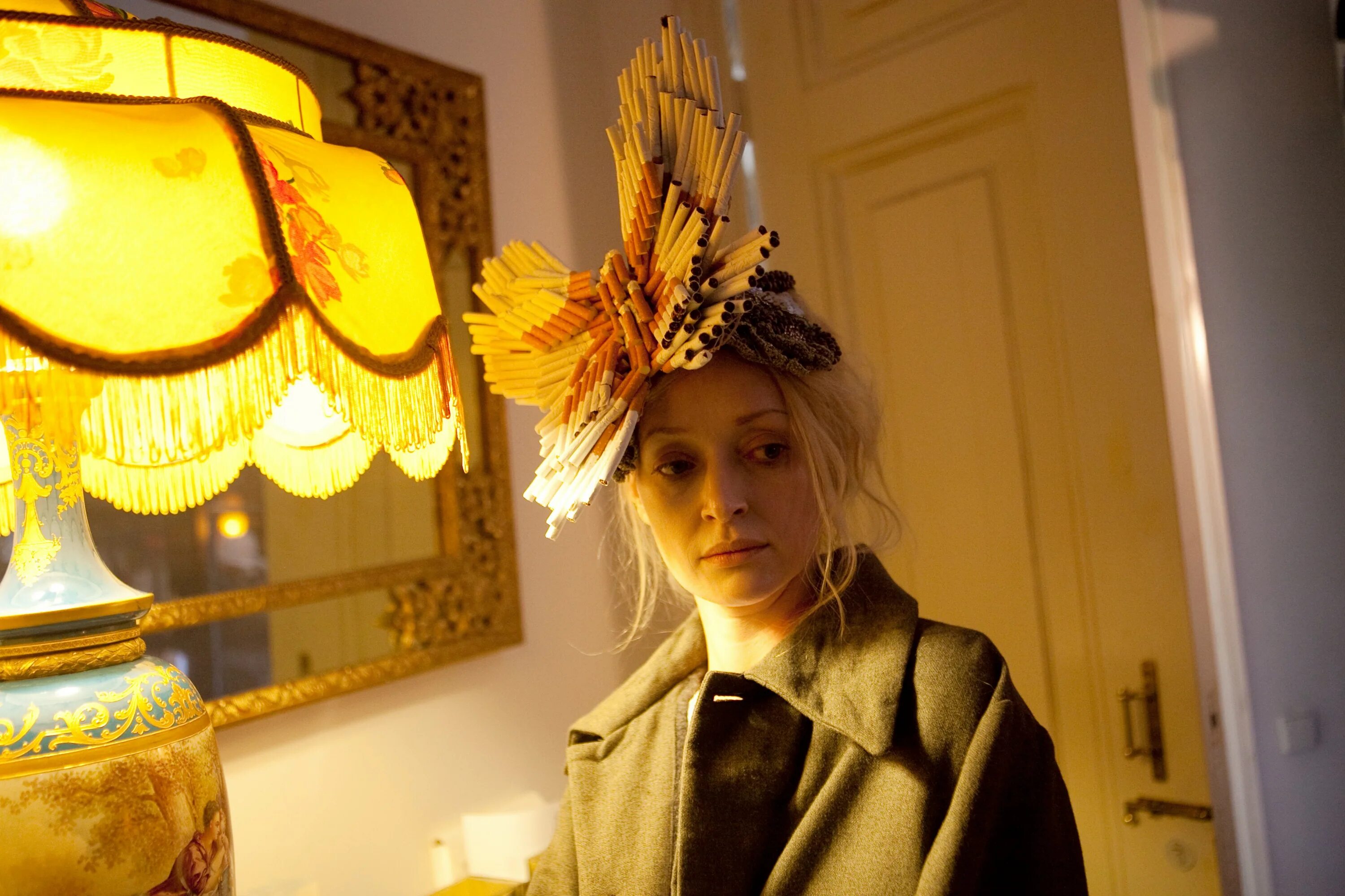 Литвинова последняя сказка риты кадры. Ренаты литвиновой «последняя сказка риты» (2012). Ренаты литвиновой «последняя сказка риты» (2012). Последняя сказка риты. Последняя сказка риты.