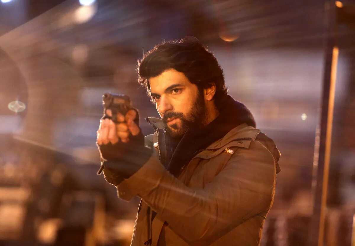 грязные деньги, лживая любовь сериал. Kara para aşk турецкий сериал. Kara para aşk турецкий сериал. Ada masali турецкий сериал. Kara para aşk турецкий сериал.