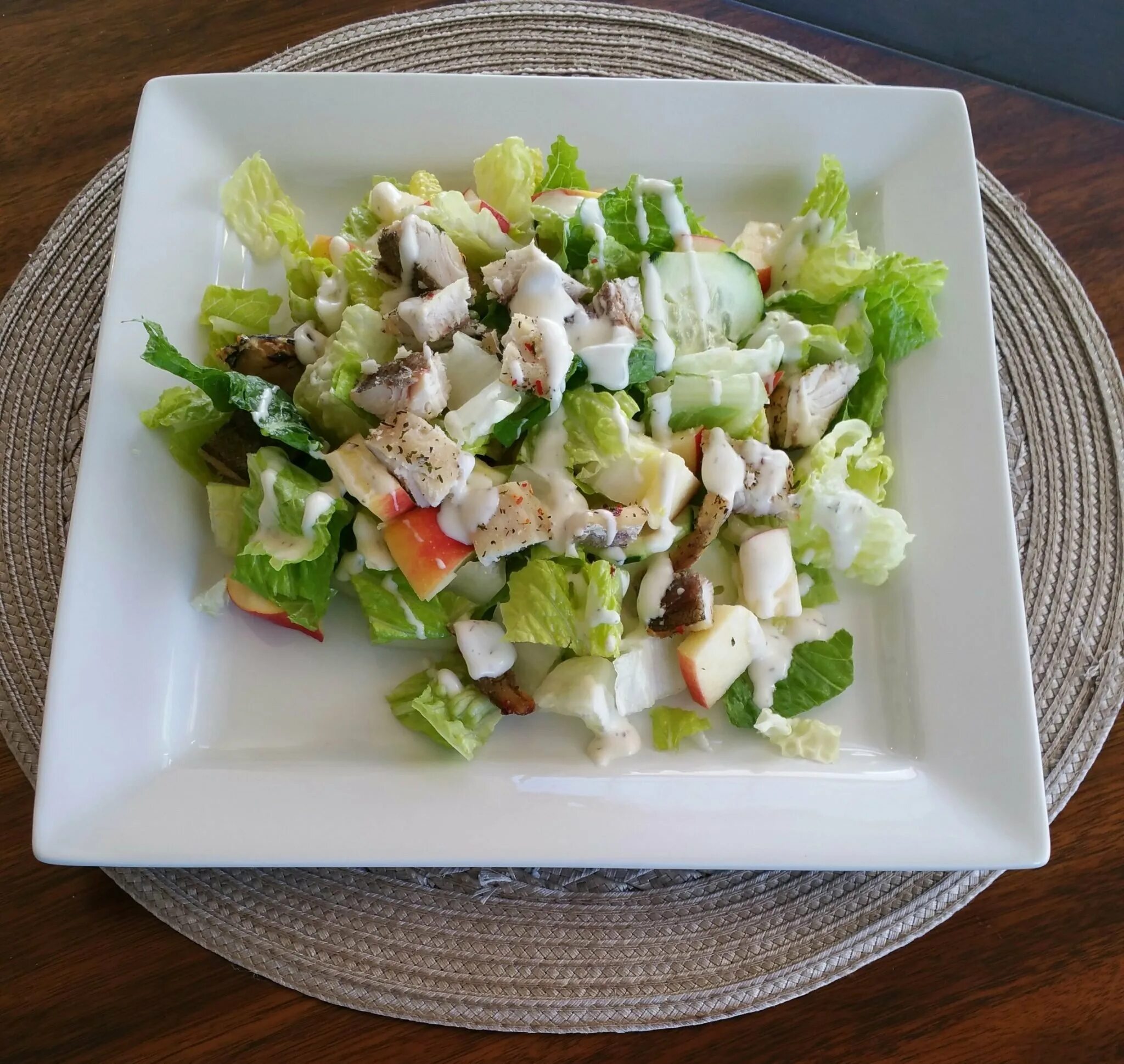 Салат прага с курицей и черносливом пошаговый. Классический салат оливье 19 века. Салят. Самый первый салат. Cfkfhs.