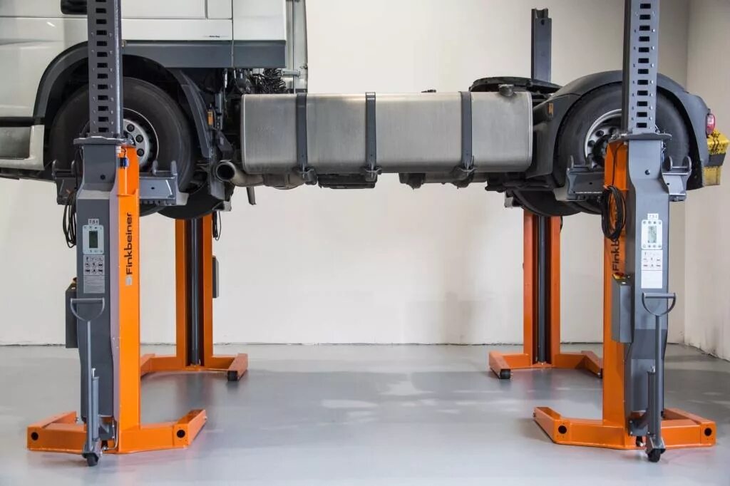 Какой подъемник выбрать. Винтовой подъемник 3500т. Какой подъемник выбрать. Atis подъемник автомобильный 4т. Плд-3 подъемник двухстоечный электромеханический.