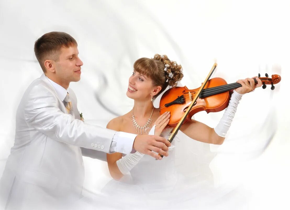 Дуэт свадьба. Музыкальный дуэт. Свадьбу играть. Фотосессия для музыкального дуэта. Музыкальные дуэты мужчины и женщины.