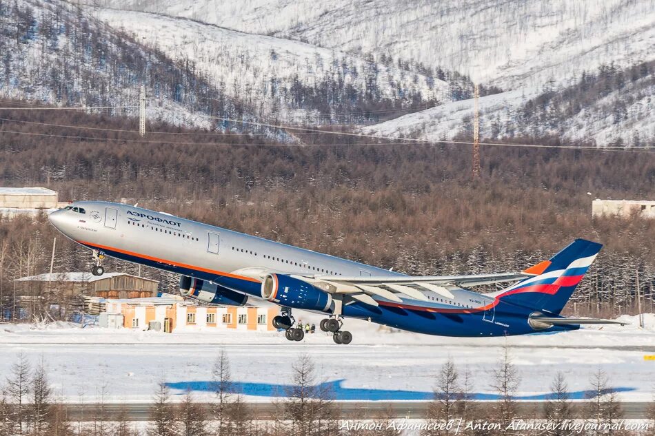 Какой самолет летит владивосток москва