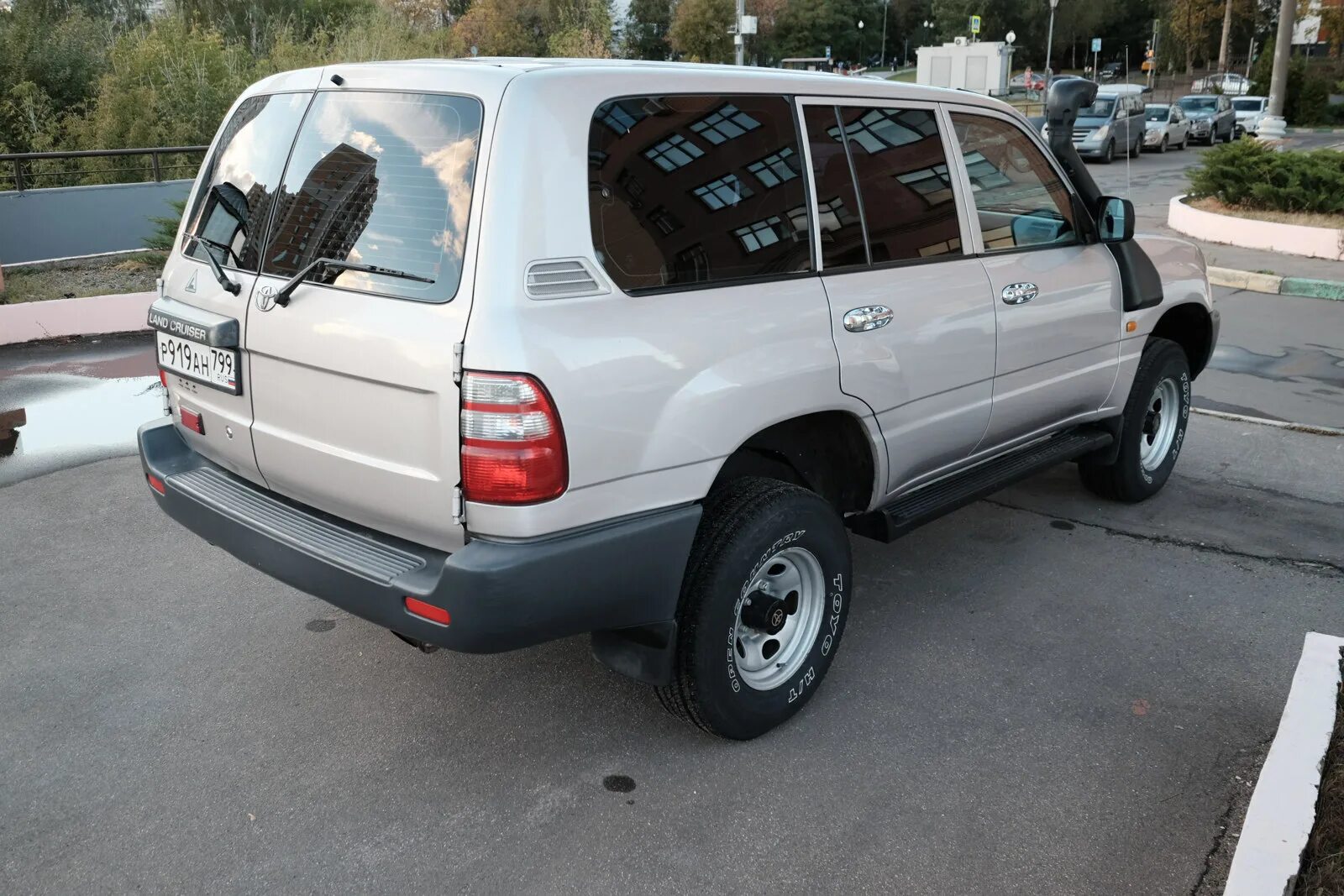 тойота ленд крузер 80 постоянный полный привод или нет. тлк 105 в стоке. Toyota land cruiser 105. 2 дизель. Toyota land cruiser 80 33 колеса.
