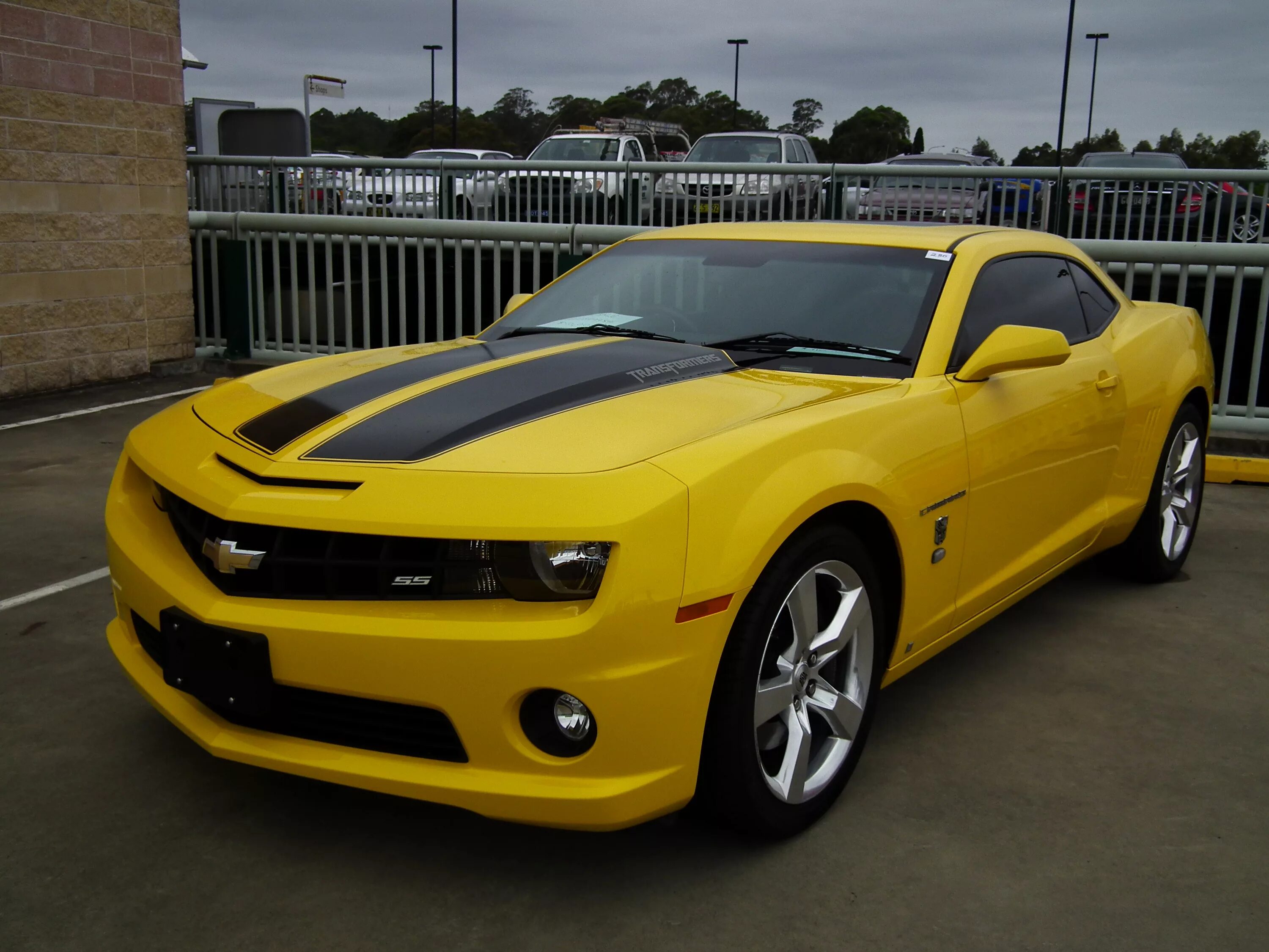 Chevrolet блоггер модели. Шевроле Камаро SS. Шевроле Камаро СС 2010. Chevrolet Camaro 2010 RS. Шевроле Камаро 2.