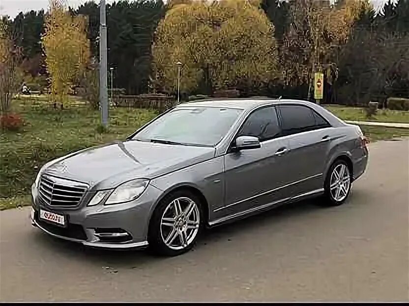 Мерседес е серый. Мерседес бенц е200 2018. Мерседес бенц е класс 200. Мерседес е серый. Мерседес е200 серый.