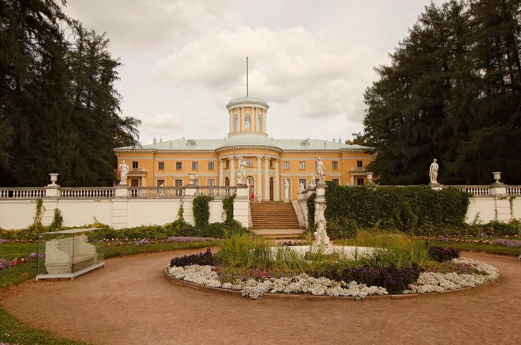 Дворец юсуповых архангельское. Усадьба юсуповых в архангельском. Дворец юсуповых в москве архангельское. Усадьба архангельское дворец. Усадьба юсуповых в архангельском.