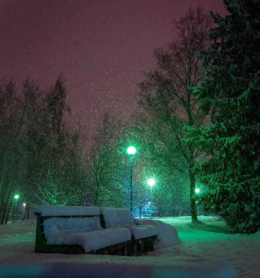 Вечер холодной зимы. Погода холодный вечер. Погрузки вечер холод. Много холодного снега. Вечер был прохладный