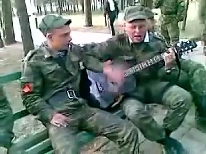 Сборник армейских песен. Солдатские клипы. Песни под гитару не плачь. Солдатские клипы. Солдатские клипы.
