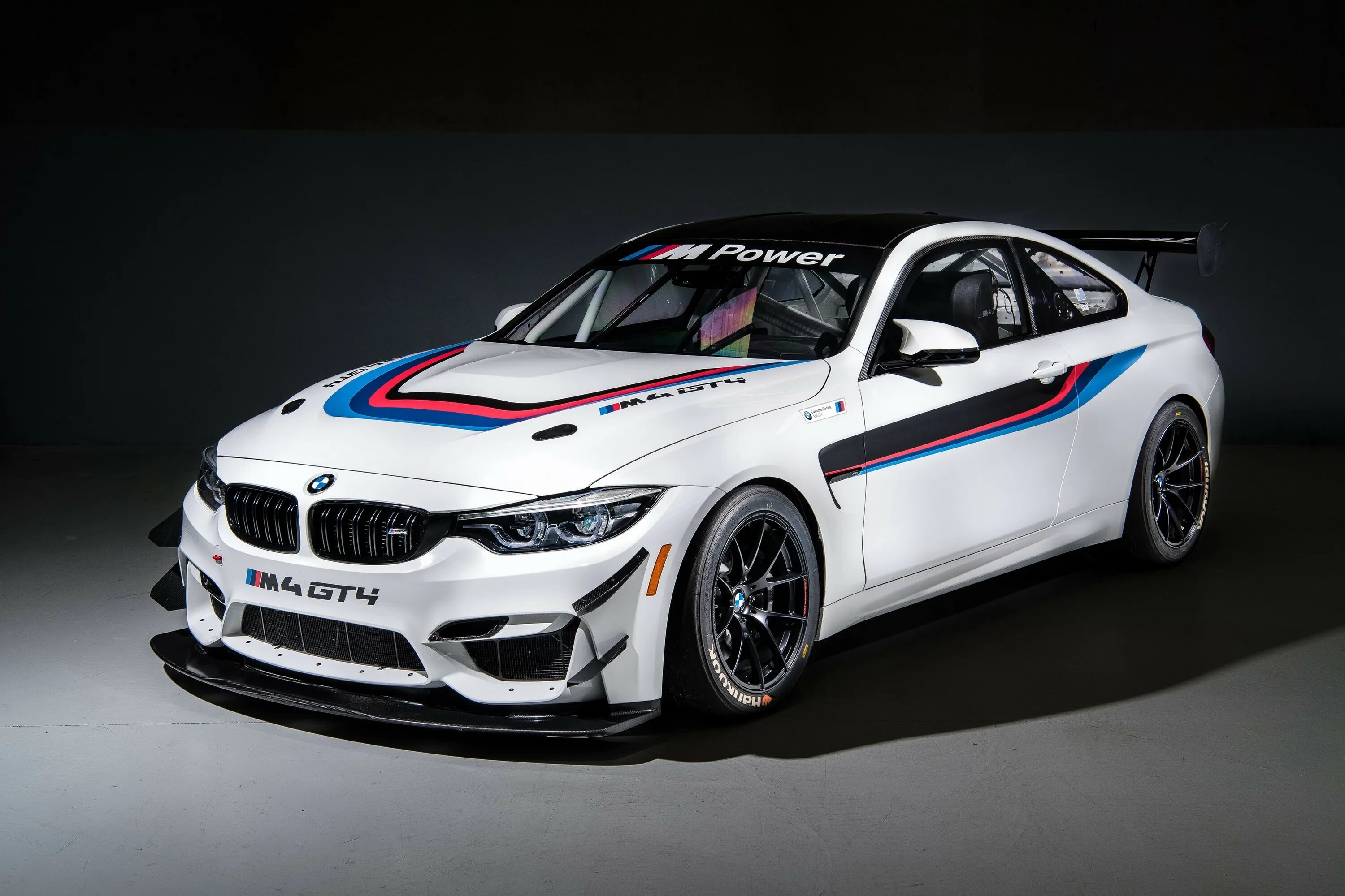 Bmw m sport pro. БМВ 4m gt4. BMW m4 2018. BMW m4 gt4. BMW m4 2018 Performance.