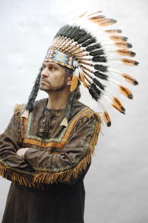 Индейцы вожди индейцев северной америки. Костюм индейца. Вождь одежда. Вождь одежда. Национальная одежда индейцев в южной америке.