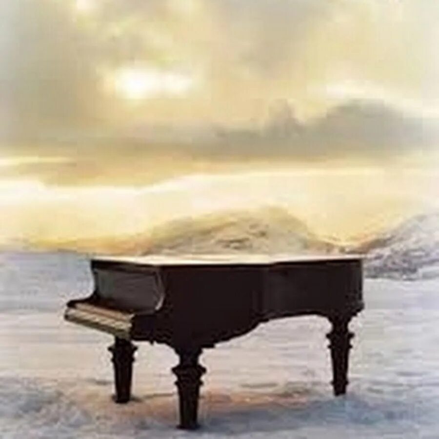 Пианино в снегу. Снежный рояль. Пианино зима. Пианино в снегу. Пианино в снегу.