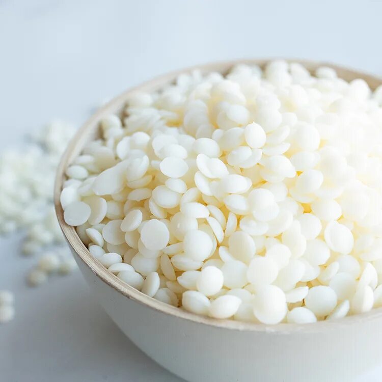 Свечи 100 соевый воск. Изготовление соевого воска. Соевый воск для свечей. Изготовление соевого воска. Расплавы сердечки из соевого воска.