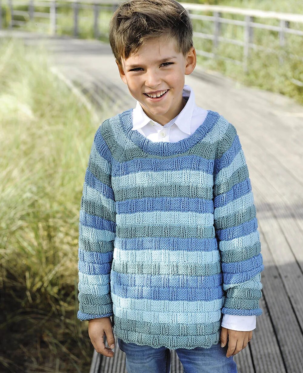 Вязание мальчикам 4 года. Джемпер для мальчика. Свитер для мальчика. Вязаный свитер для мальчика. Вязаный джемпер для мальчика.