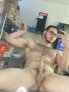 JoshBigosh (SquatterOtter) OnlyFans.