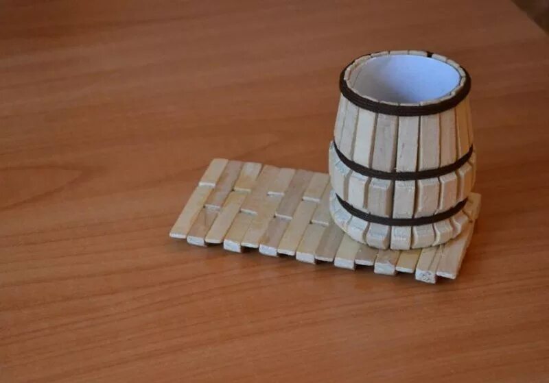 Бочка из картона. Бочка из картона. Бочонок из бумаги. Бочонок из картона. Бочонок из бумаги.