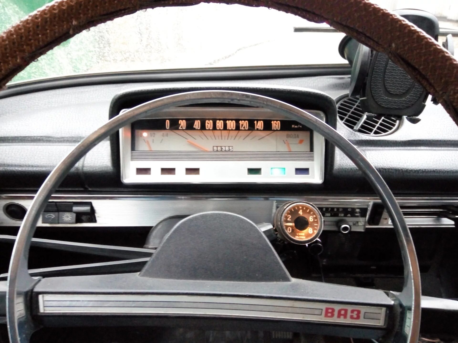 Тахометр 2101. Тахометр 2101. Таховар 2105. Тахометр ваз 2101 советский. Тахометр в корпусе ваз 2101.