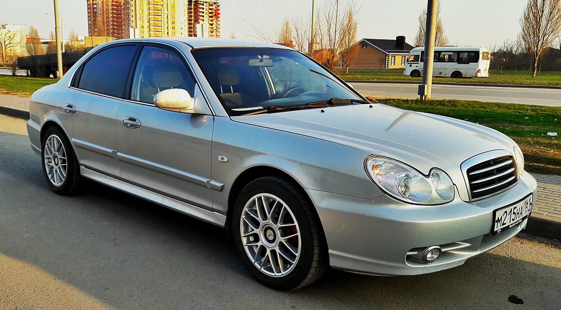 Hyundai sonata ef r17. Hyundai sonata ef r17. Разболтовка соната. Соната 5 тагаз на 18 колесах. Разболтовка соната.