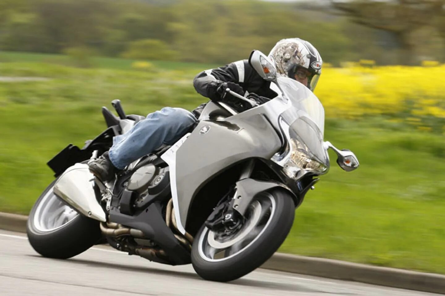 Vfr 1200f. Honda vfr1200f. honda vfr 1200. мотоцикл хонда вфр 1200. vfr 1200 2012.