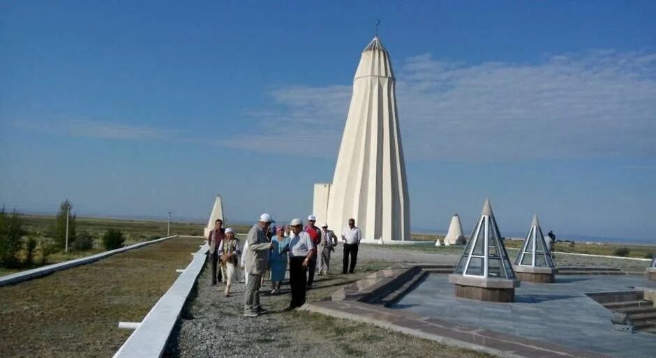 Село абай казахстан. Жидебай поселок. Абай город в казахстане. Семей абай облысы. Жидебай.