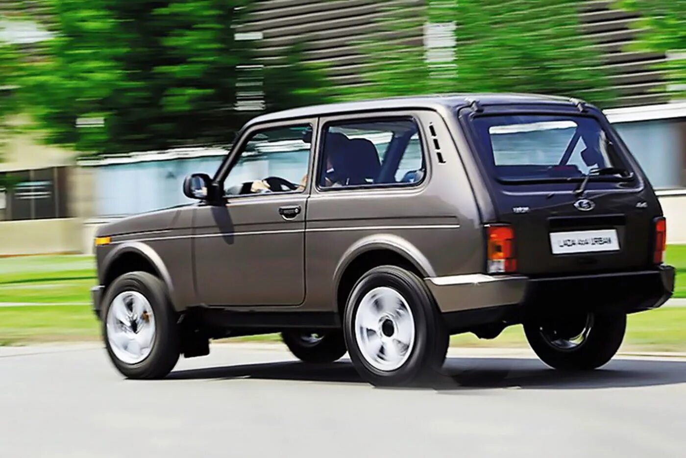 Сколько есть нива. Лада Нива-Урбан 4х4 "Тайга". Lada Niva 2015. Лада Нива Урбан 2021. Лада 4x4 2121 Нива 2015.