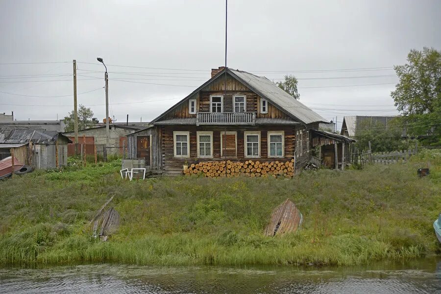 Ловозеро поселок. Село Ловозеро Мурманская область. Ловозеро (село). Мурманск озеро Ловозеро.