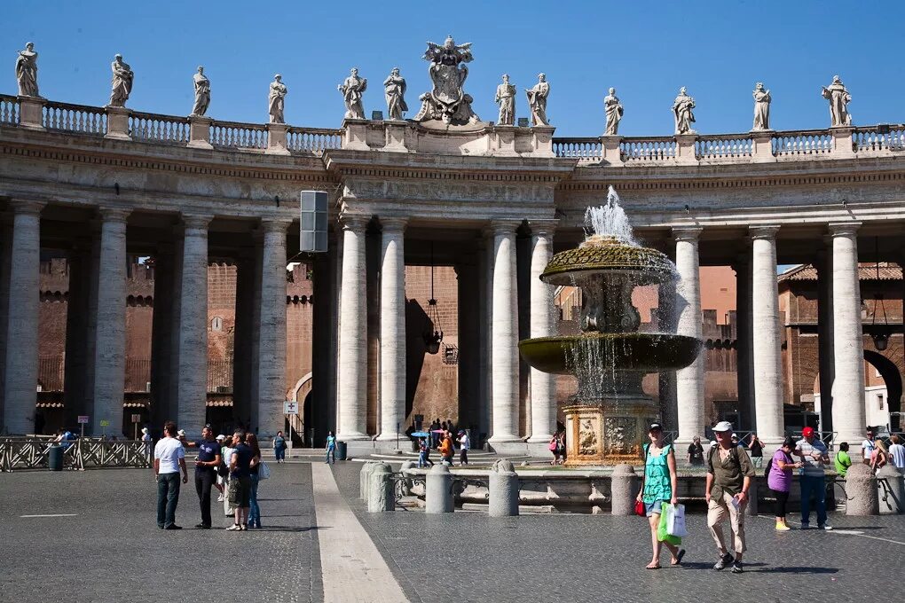 площадь св. колоннада бернини. колоннада бернини. Colonnade of the piazza of st. колоннада бернини ватикан.