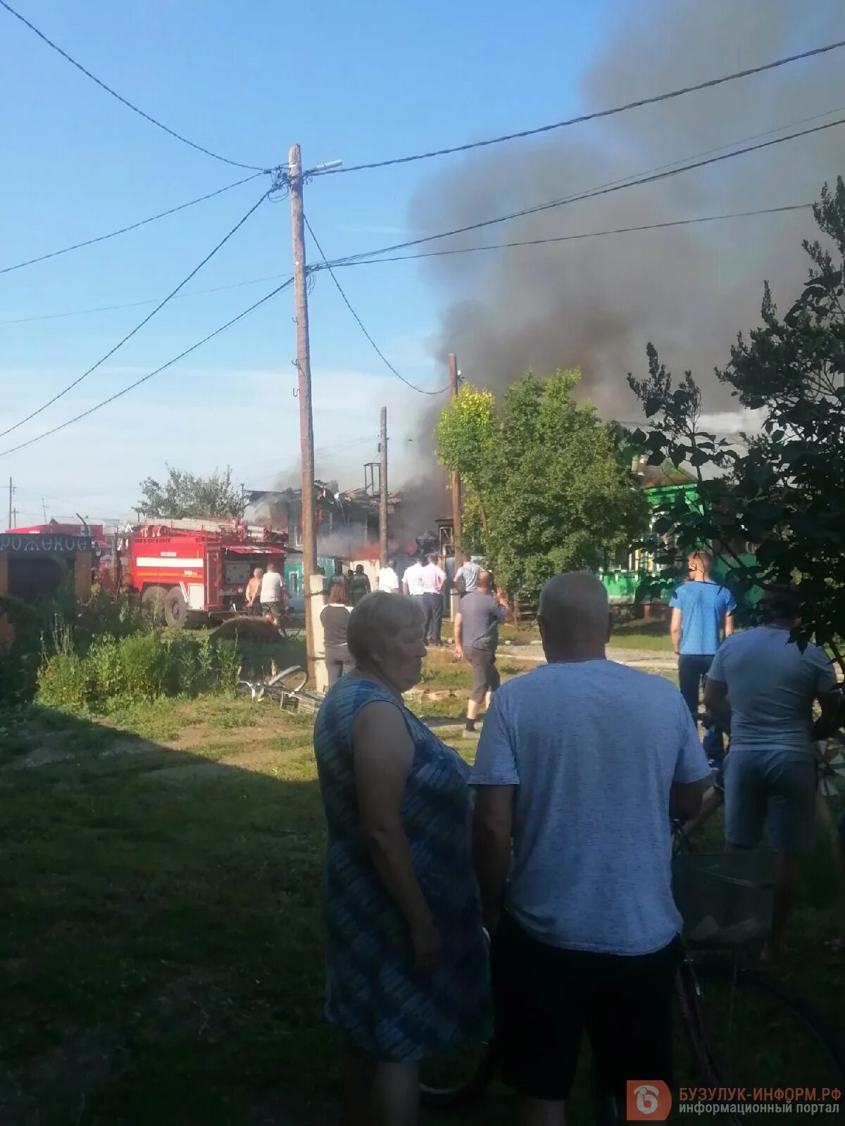 Пожар в Бузулуке. Пожар в Бузулуке сейчас. Пожар в Бузулуке сегодня. Пожар на улице Белинского в городе Бузулуке 2008 год. Что случилось в бузулуке сегодня