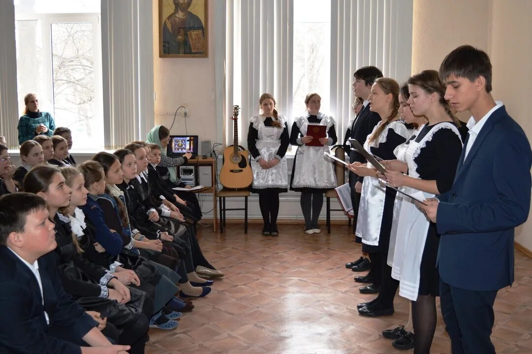 Свято-Никольская гимназия Кисловодск. Православная гимназия Кисловодск. Гимназия 19 Кисловодск. Выпускники православной Свято Никольской классической гимназии. 15 школа кисловодск