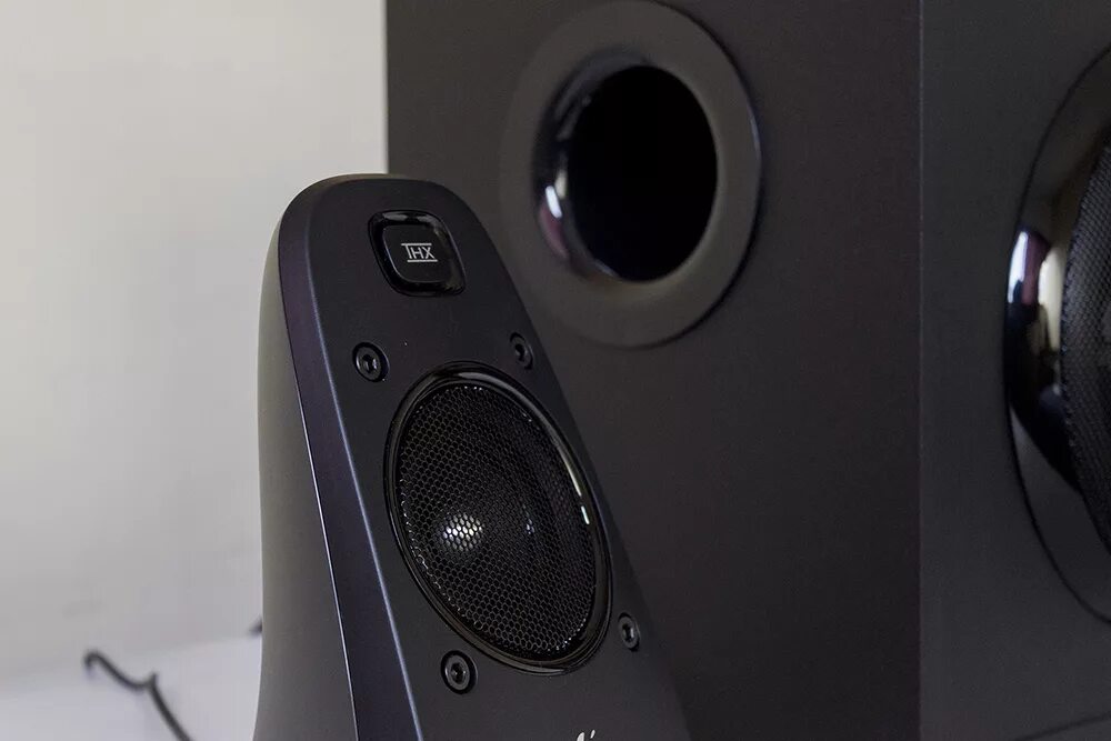 Logitech z623. Лоджитек z7. колонки logitech z623 выходы. логитек z623 треск. логитеч з 623.