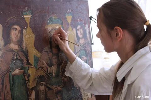 Девушка реставратор