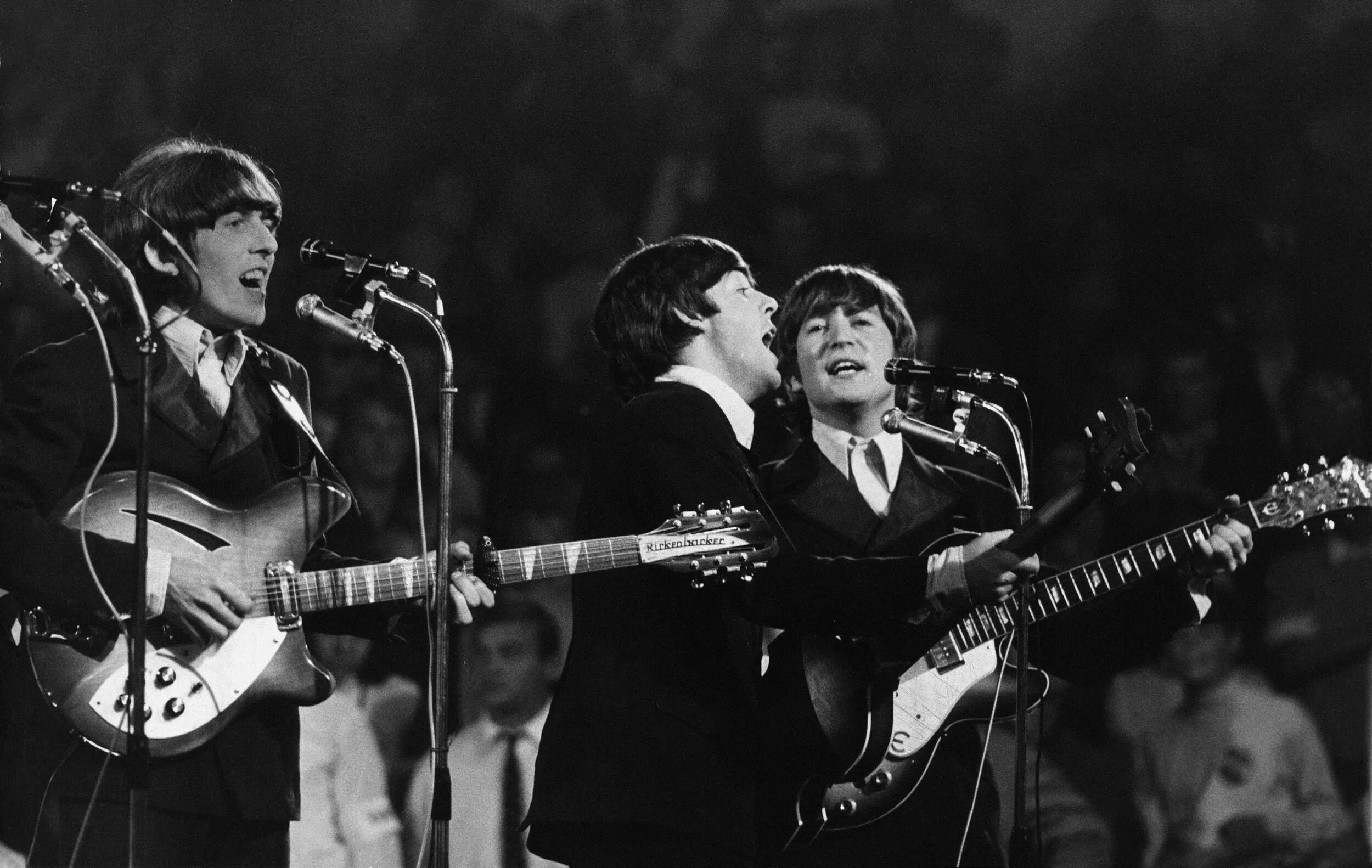 Битлз Таксман. Группа the Beatles. Битлз Соло. The Beatles - while my Guitar gently Weeps.