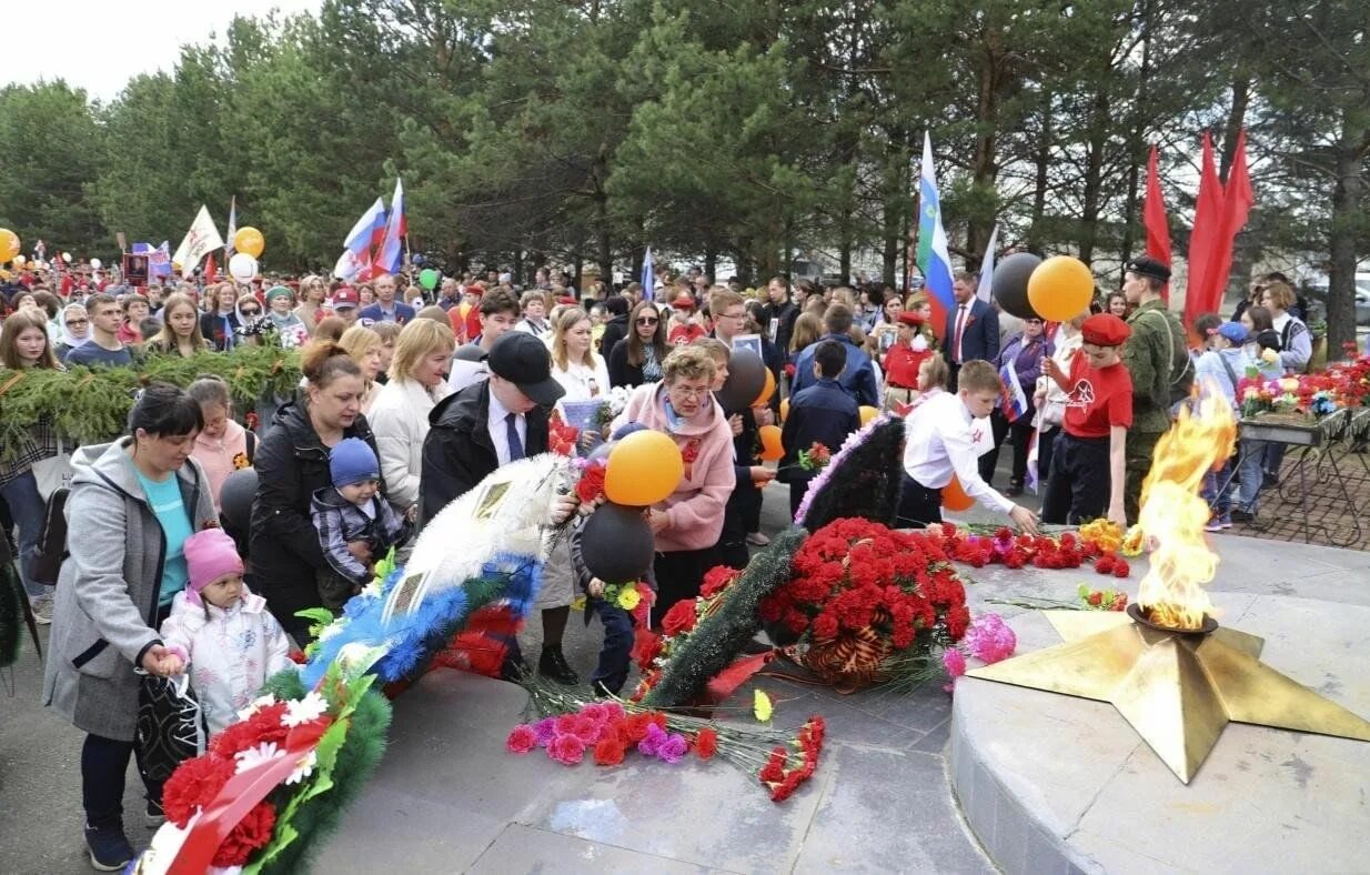 Празднование Победы. Празднование 9 мая. С праздником днем Победы. Митинг 9 мая. 9 мая митинг 2023