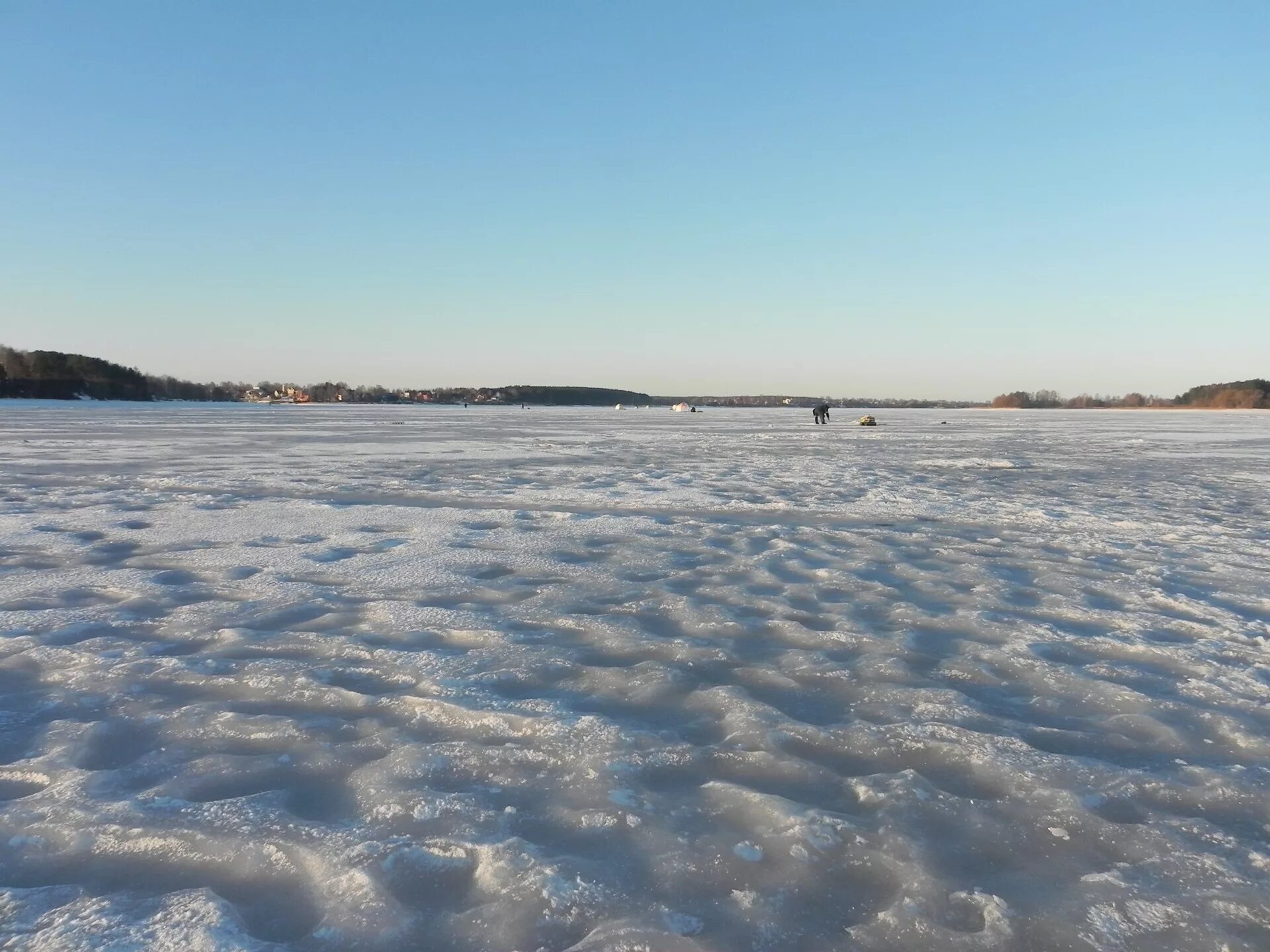 Иваньковское водохранилище зимой. Московское море Иваньковское водохранилище зимой. Рузское водохранилище зима. Иваньковское водохранилище рыбалка зимой. Иваньковский водоем