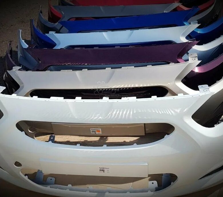 Бампер солярис 2014 год. Бампер Хендай Солярис. Бампер передний Hyundai Solaris 2010- в цвет. Бампер на Хендай Солярис 2023. Бампер Солярис 2014.