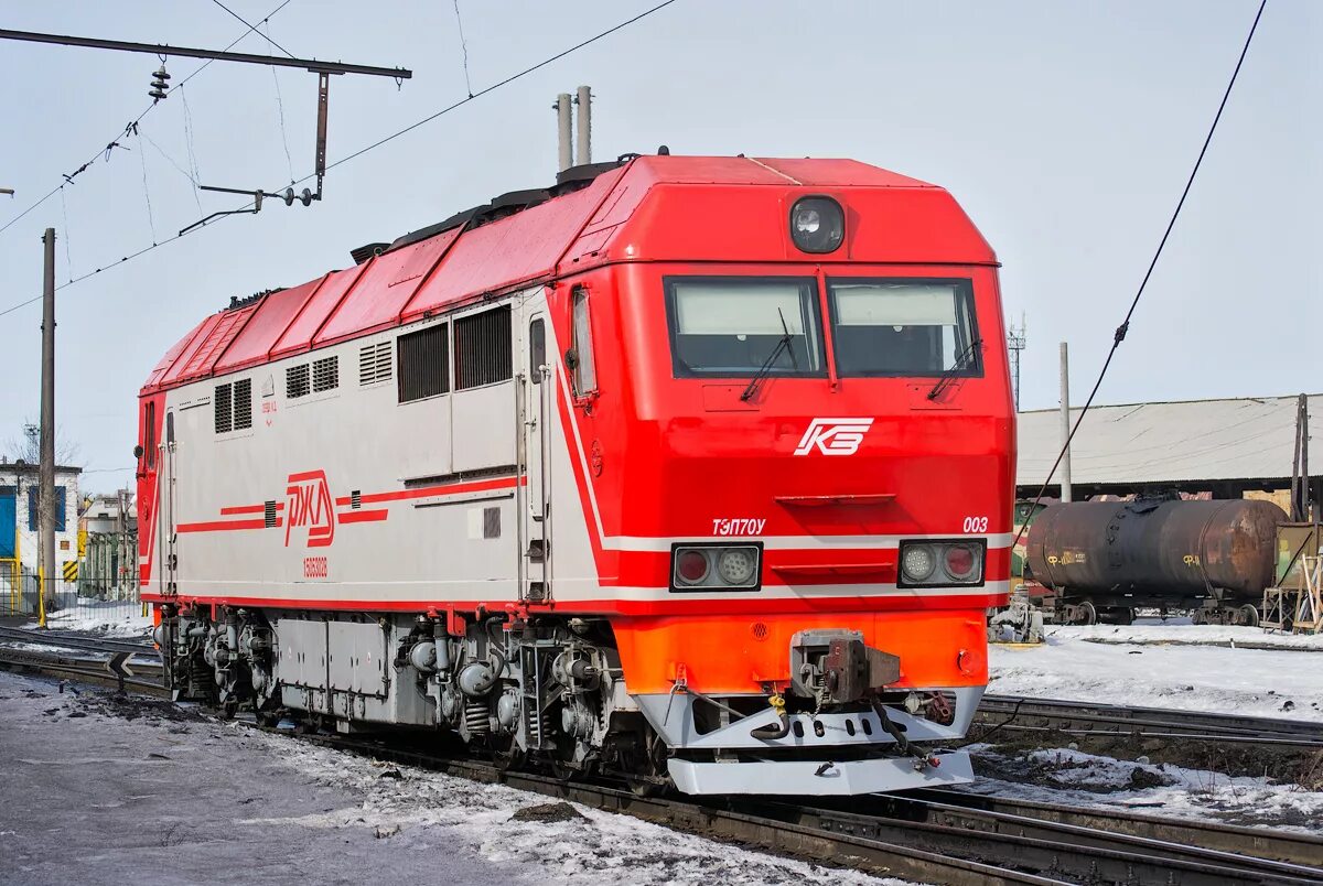 Тэп70. Тэп70 519. Пассажирский тепловоз тэп70. Тэп70 тепловоз. Пассажирский тепловоз тэп70.